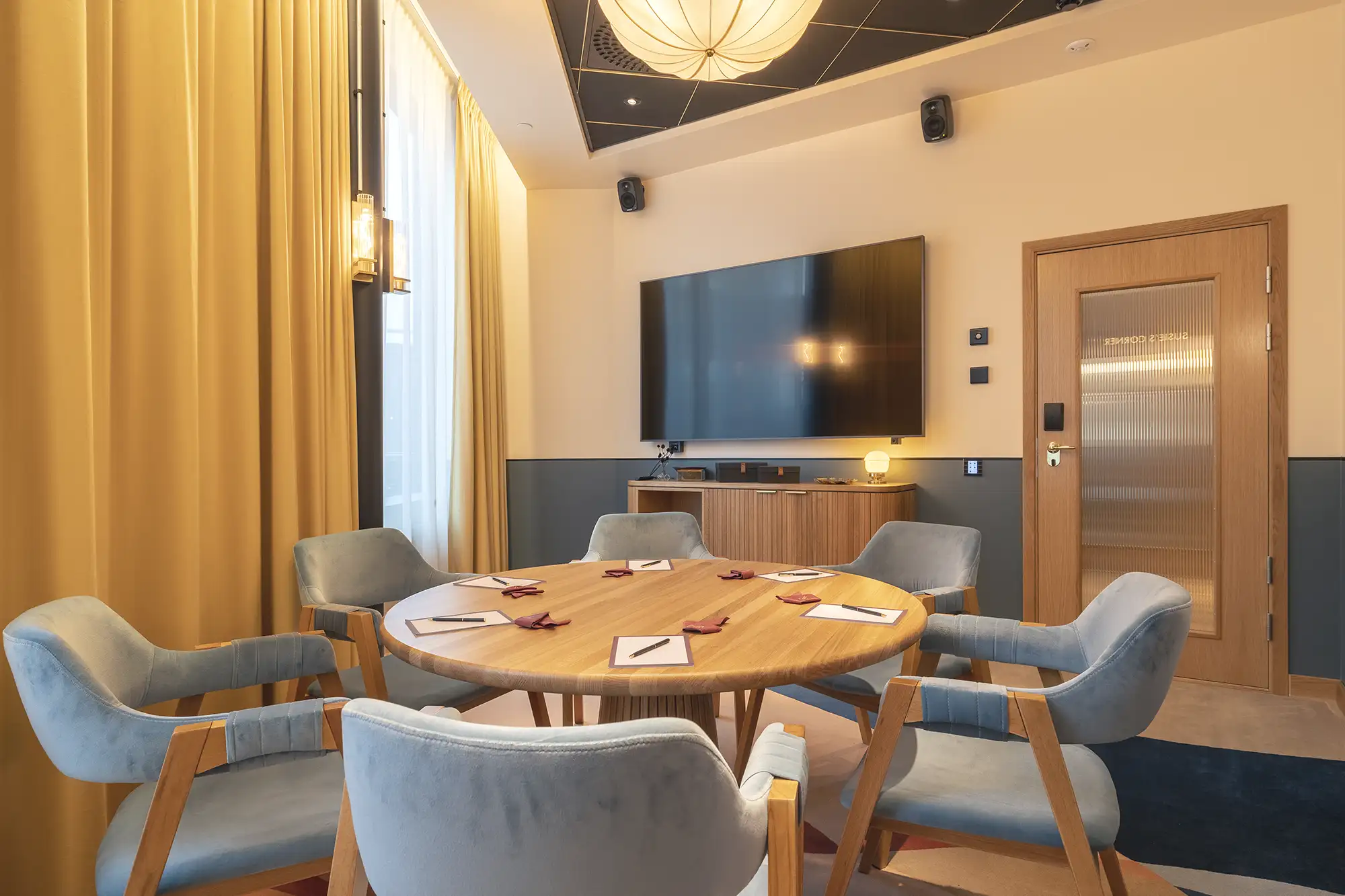 small-meeting-rooms-susies-corner